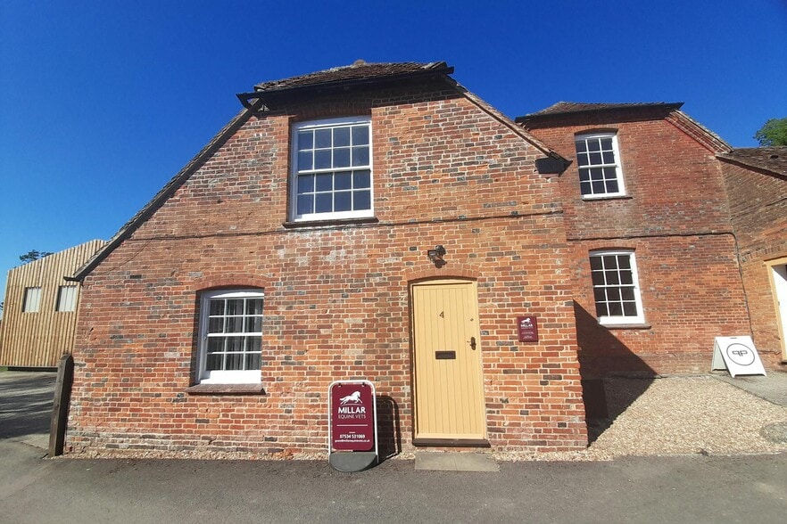 Herriard Park, Basingstoke for lease - Building Photo - Image 2 of 2