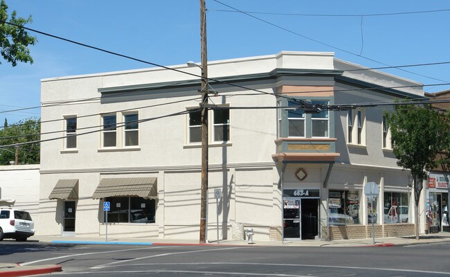 Plus de détails pour 661-663 I St, Los Banos, CA - Commerce de détail à vendre