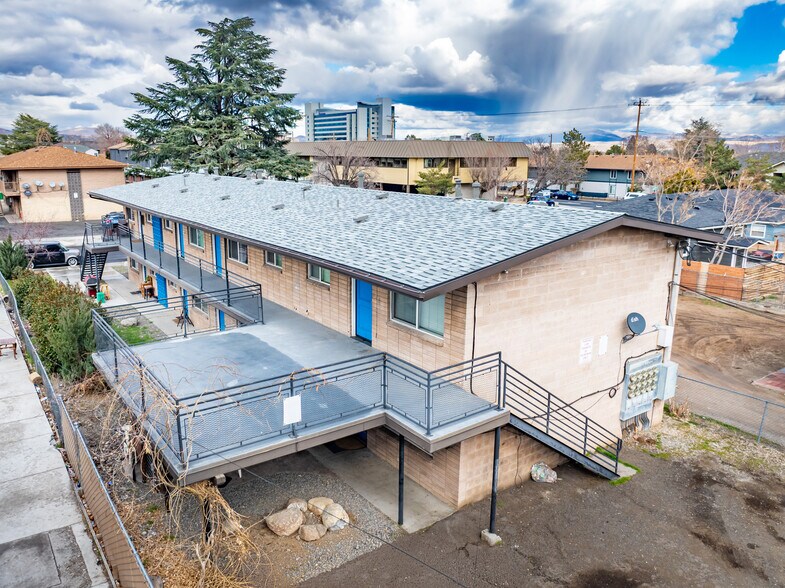 760 Moran St, Reno, NV à vendre - Photo du bâtiment - Image 3 de 12