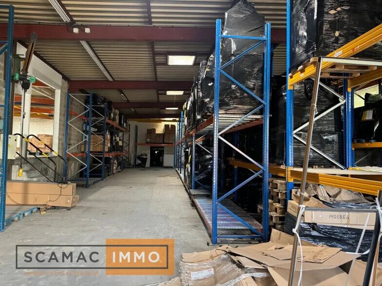 Industrial in Dammarie-les-Lys for sale - Interior Photo - Image 2 of 13