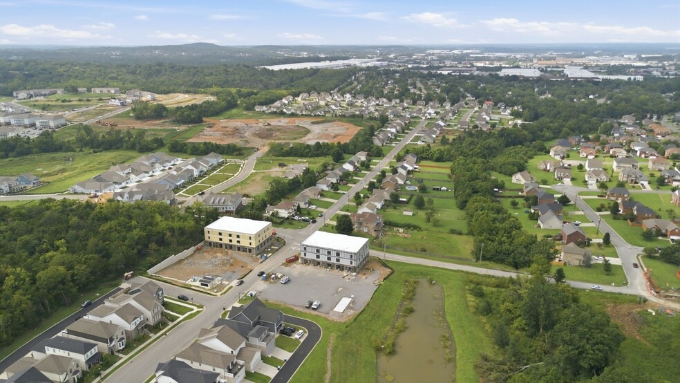 100 Oasis Dr, La Vergne, TN for lease - Building Photo - Image 3 of 3