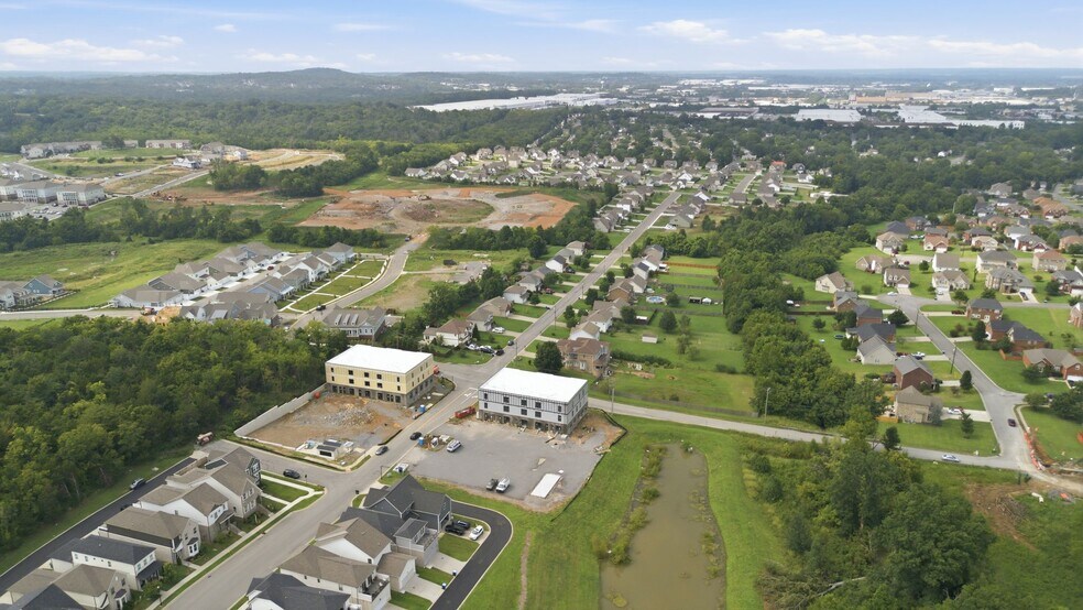 100 Oasis Dr, La Vergne, TN à louer - Photo du bâtiment - Image 3 de 3