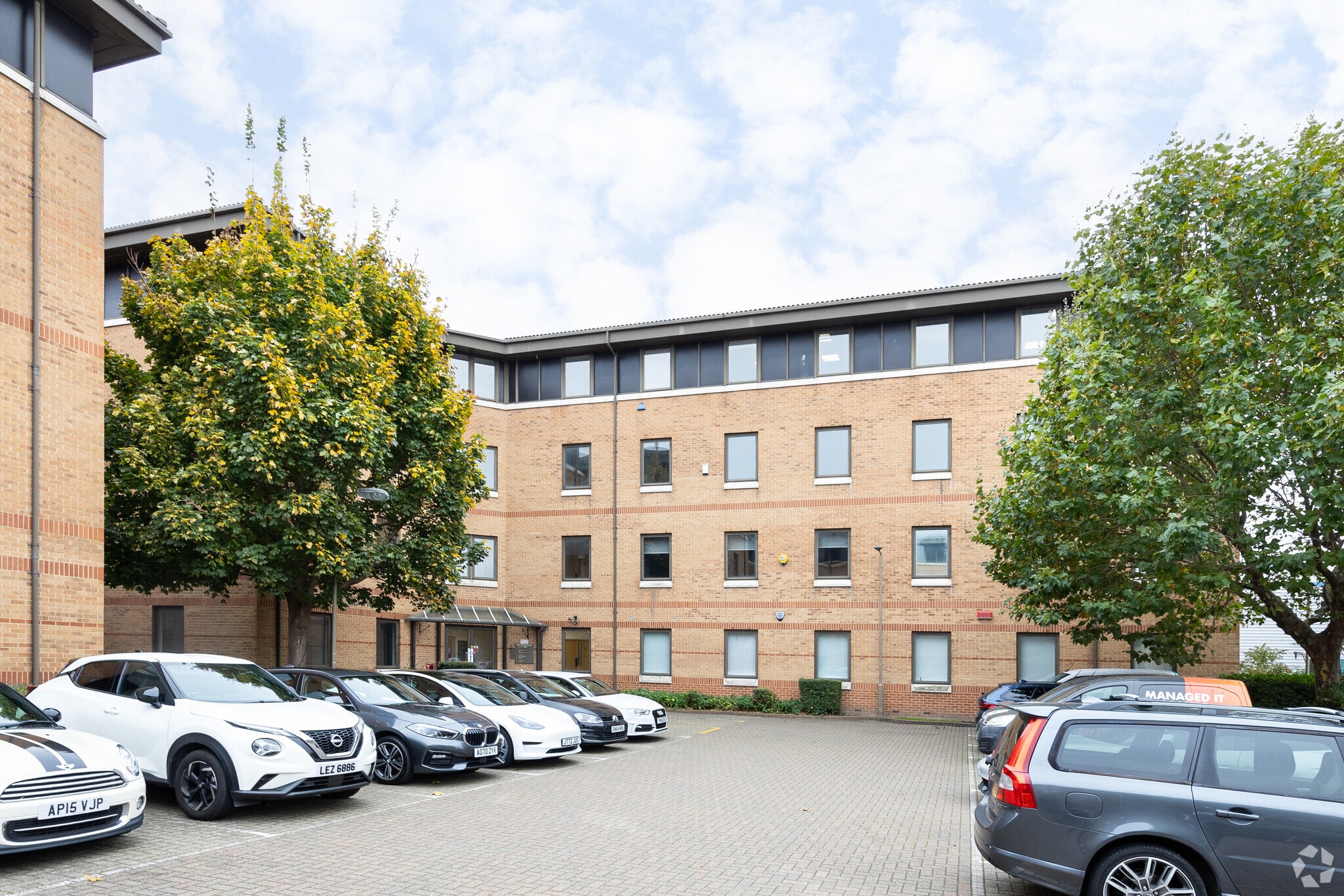 Sir Thomas Longley Rd, Rochester for lease Primary Photo- Image 1 of 3