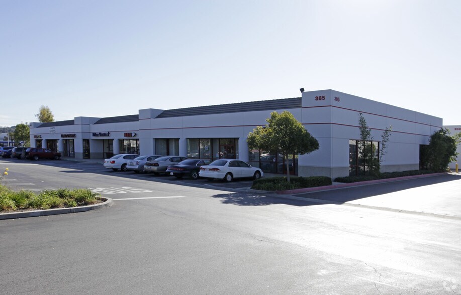 20265 E Valley Blvd, Walnut, CA à louer - Photo du bâtiment - Image 3 de 3