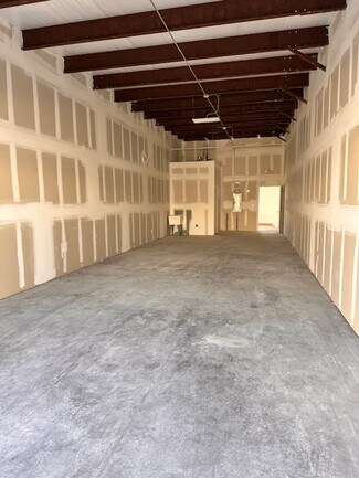 Plus de détails pour 11950 SW Tom Mackie Blvd, Port Saint Lucie, FL - Local d'activités à louer