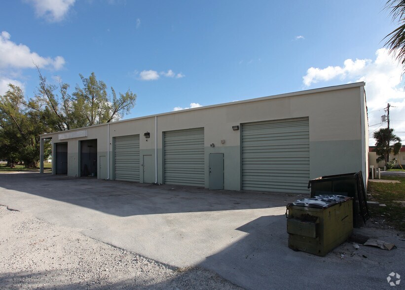 37-53 NE 1st Ter, Deerfield Beach, FL for lease - Building Photo - Image 2 of 7
