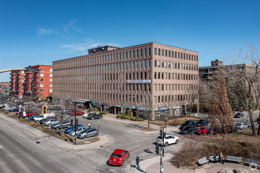 1570-1650 Boul Henri-Bourassa O, Montréal, QC à louer - Photo du bâtiment - Image 3 de 9