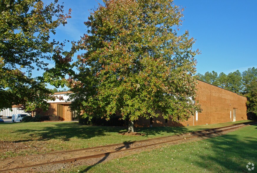 3029 Bankers Industrial Dr, Atlanta, GA à louer - Photo du bâtiment - Image 3 de 3