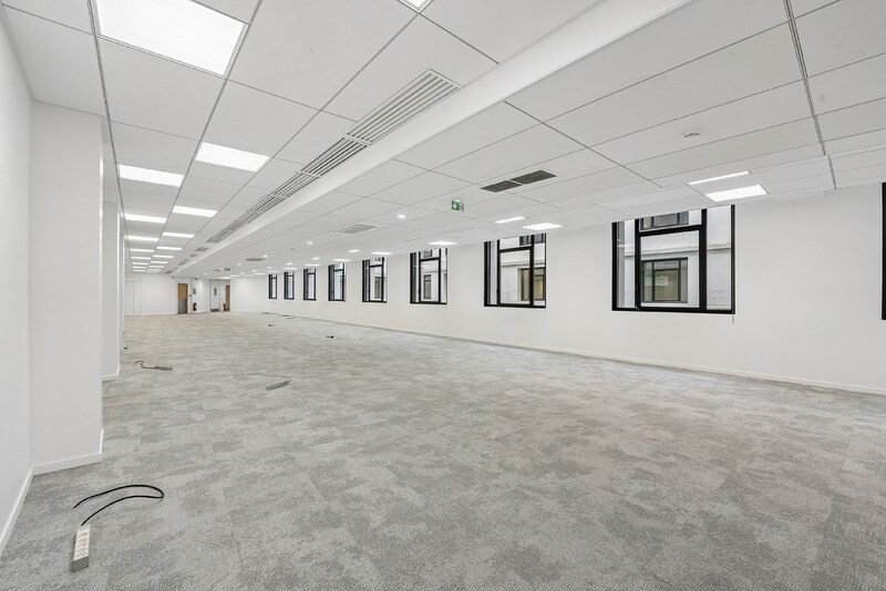 25-27 Rue D'Astorg, Paris for lease - Building Photo - Image 3 of 16