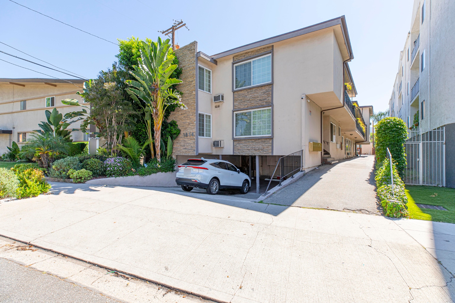 1814 Grismer Ave, Burbank, CA à vendre Photo principale- Image 1 de 38