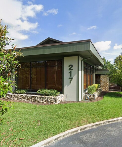 217 Hillcrest St, Orlando, FL for lease - Building Photo - Image 2 of 4