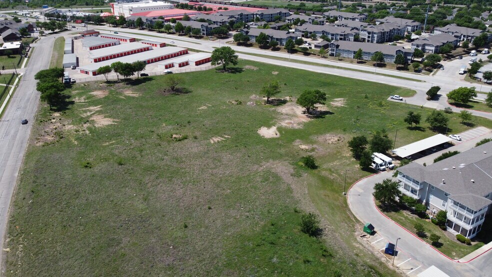 6700 Dan Danciger rd, Fort Worth, TX à vendre - Photo du bâtiment - Image 3 de 5