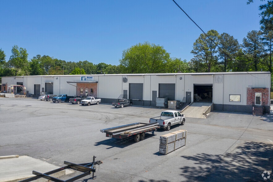 1761 McCoba Dr SE, Smyrna, GA for lease - Primary Photo - Image 2 of 9