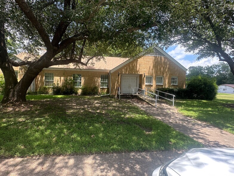 900 Athens st, Canton, TX à vendre - Photo principale - Image 1 de 5