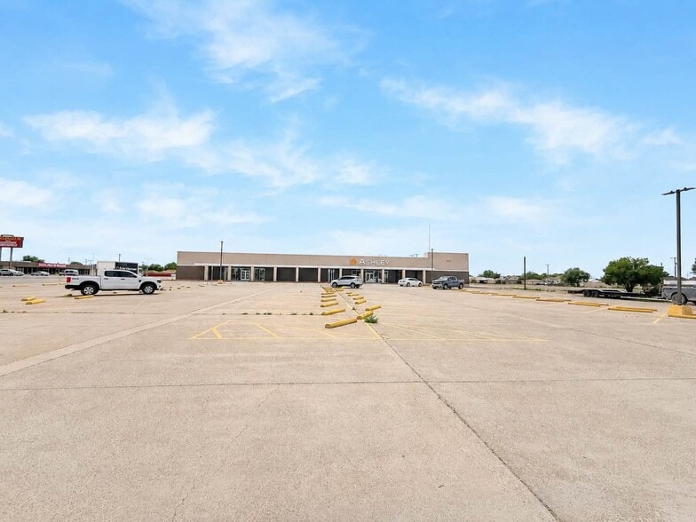 1000 S Main St, Roswell, NM for sale - Building Photo - Image 3 of 46