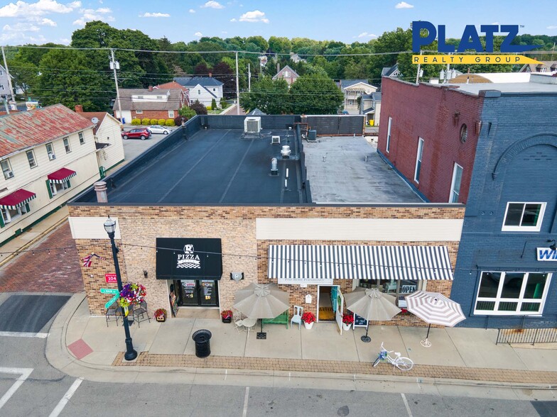 104 S Main St, Columbiana, OH for sale - Building Photo - Image 1 of 1