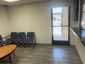 14201-14225 S Halldale Ave, Gardena, CA à louer - Vidéo sur l’inscription commerciale
