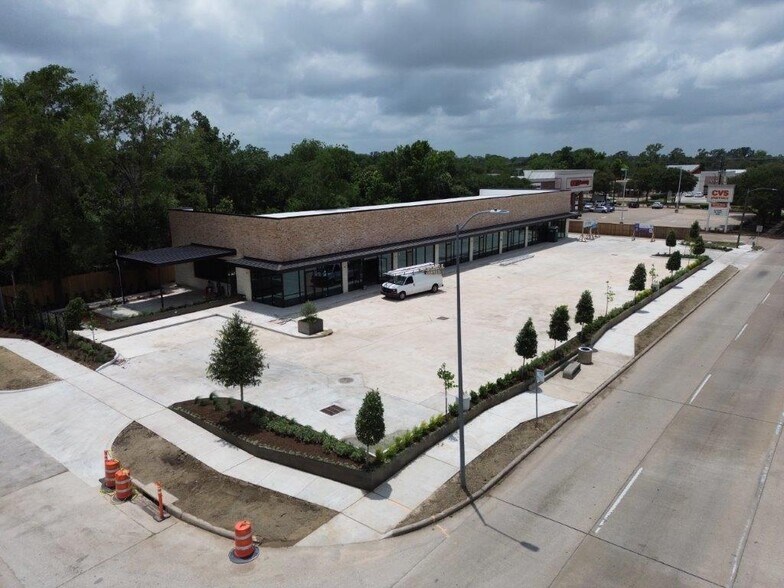 9437 Hammerly Blvd, Houston, TX à louer - Photo du bâtiment - Image 2 de 13