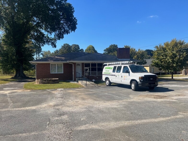 2377 Canton Rd, Marietta, GA à vendre - Photo du bâtiment - Image 3 de 12