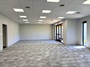 3030 Horseshoe Ln, Charlotte, NC for lease Interior Photo- Image 2 of 19