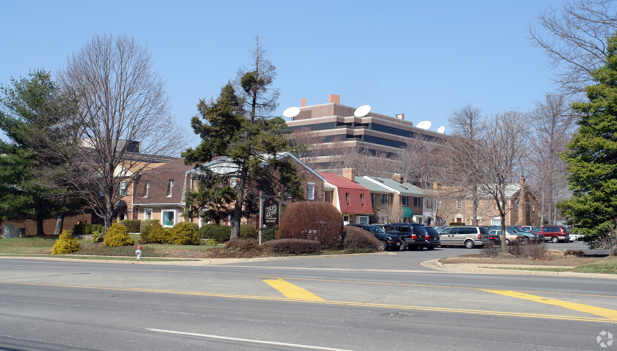 8212-8216 Old Courthouse Rd, Vienna, VA à vendre Photo du bâtiment- Image 1 de 1