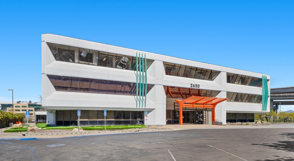 2650 Camino del Rio N, San Diego, CA à louer - Photo du bâtiment - Image 3 de 10