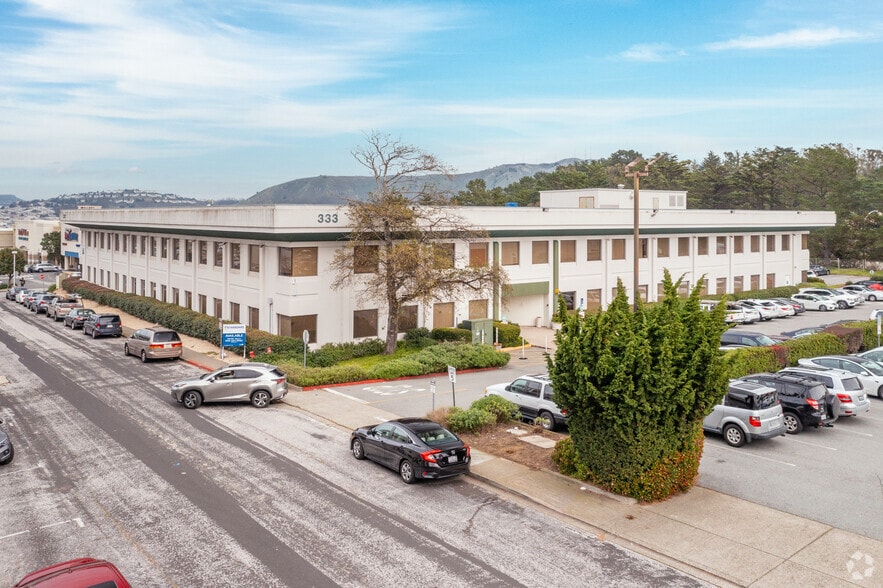 333 Gellert Blvd, Daly City, CA for lease - Building Photo - Image 1 of 9