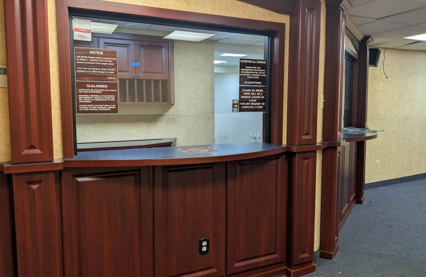 375 E Main St, Bay Shore, NY for lease Interior Photo- Image 1 of 2