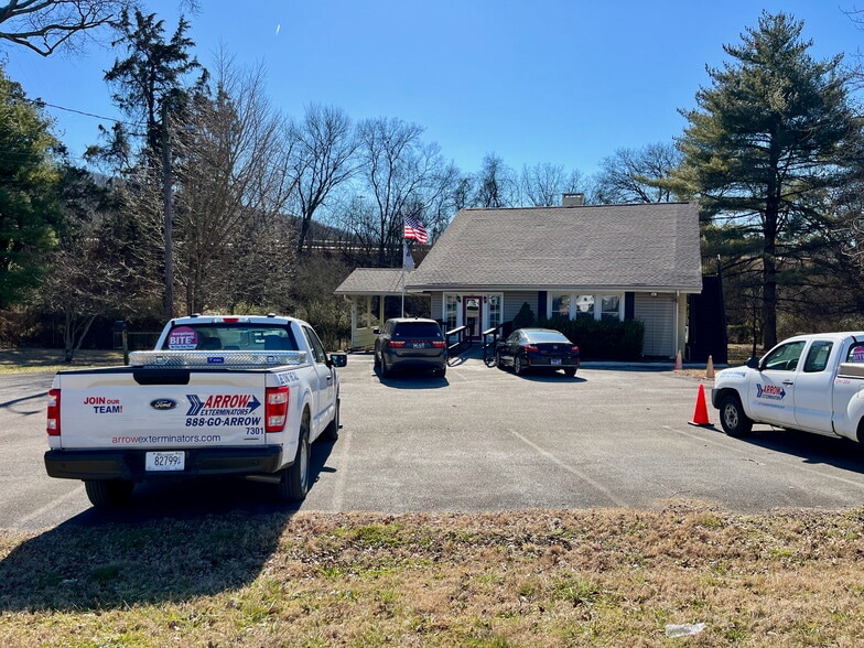 4105 Central Avenue Pike, Knoxville, TN for sale - Building Photo - Image 3 of 23