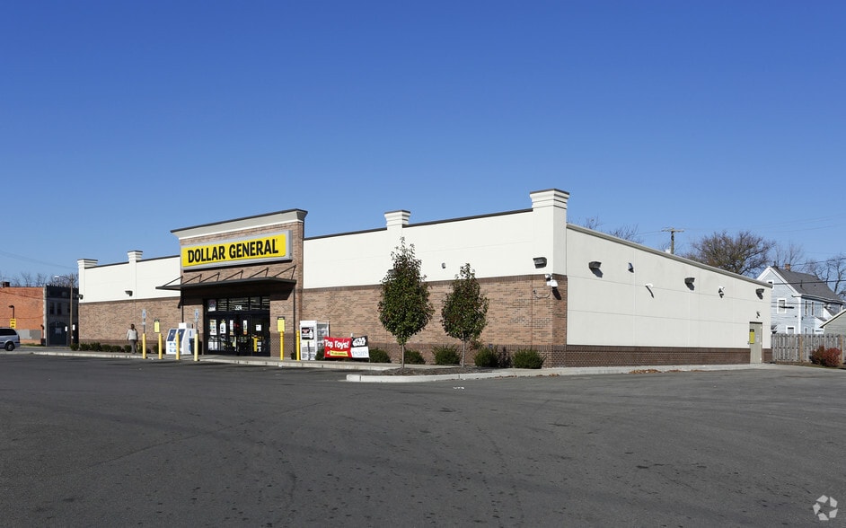 324 W Bancroft St, Toledo, OH for lease - Building Photo - Image 2 of 6