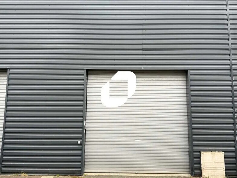 Office in Mérignac for lease - Building Photo - Image 1 of 5