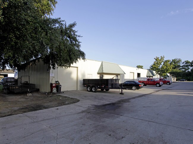 Plus de détails pour 395-397 Enterprise St, Ocoee, FL - Local d'activités à louer