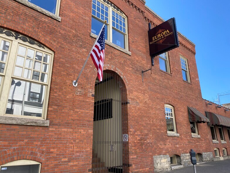 123 S Wall St, Spokane, WA à louer - Photo du bâtiment - Image 1 de 6