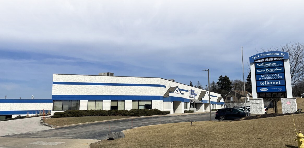 1501 Paramount Dr, Waukesha, WI for lease Primary Photo- Image 1 of 7
