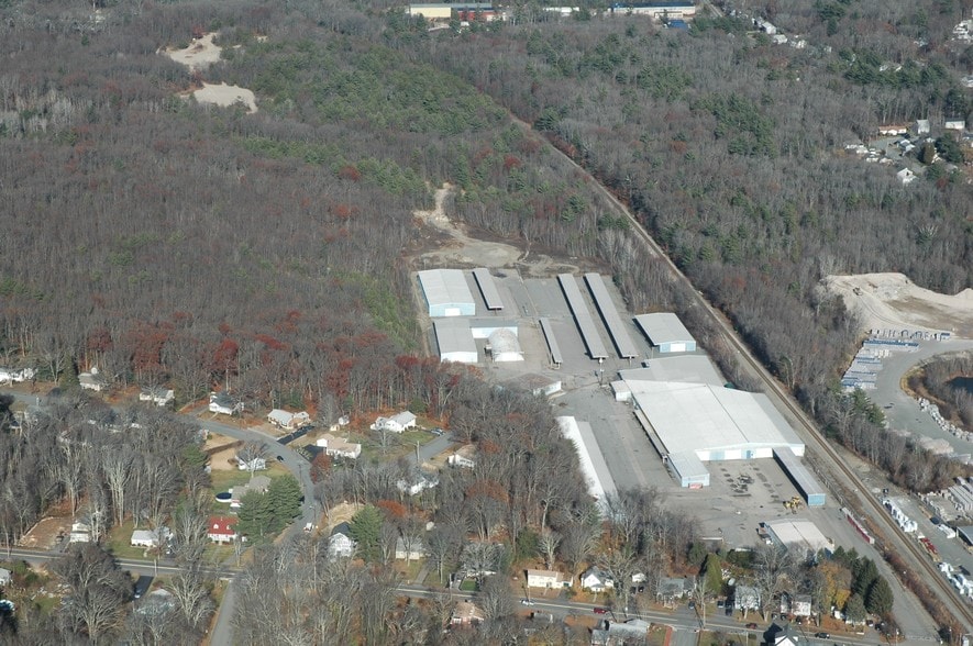 270 E High St, Avon, MA for lease - Building Photo - Image 2 of 6