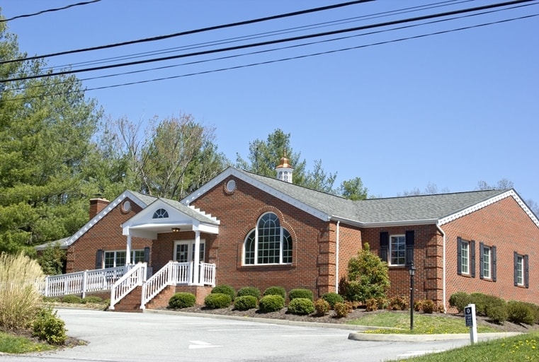 5604 Starkey Rd, Roanoke, VA for lease - Building Photo - Image 2 of 33