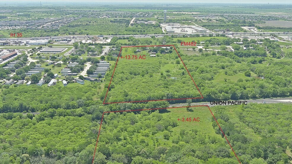 3910 FM 482, New Braunfels, TX à vendre - Photo du bâtiment - Image 2 de 17