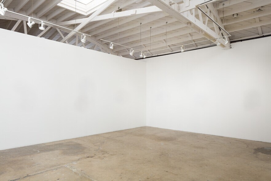 6023 W Washington Blvd, Culver City, CA à louer - Photo du bâtiment - Image 3 de 7