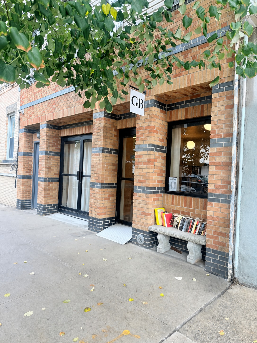 33 Driggs Ave, Brooklyn, NY for lease Building Photo- Image 1 of 7