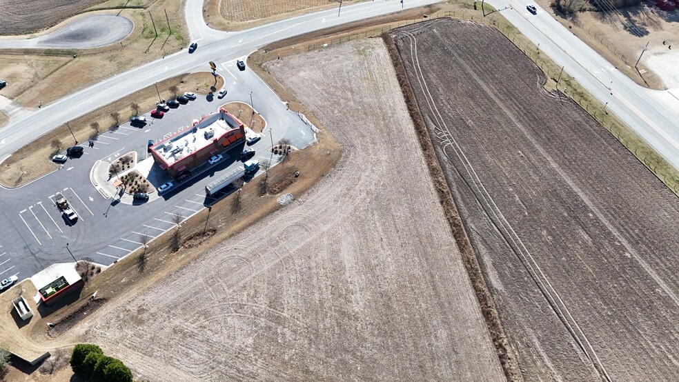 2.77-AC Bragaw Lane, Chocowinity, NC for sale - Aerial - Image 3 of 21