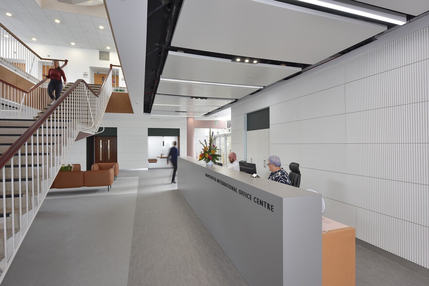 Styal Rd, Manchester for sale - Lobby - Image 3 of 29