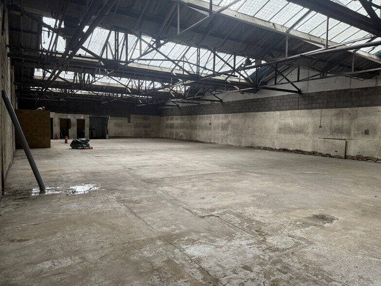 62-70 Fowler Rd, Ilford à vendre - Photo du bâtiment - Image 3 de 5