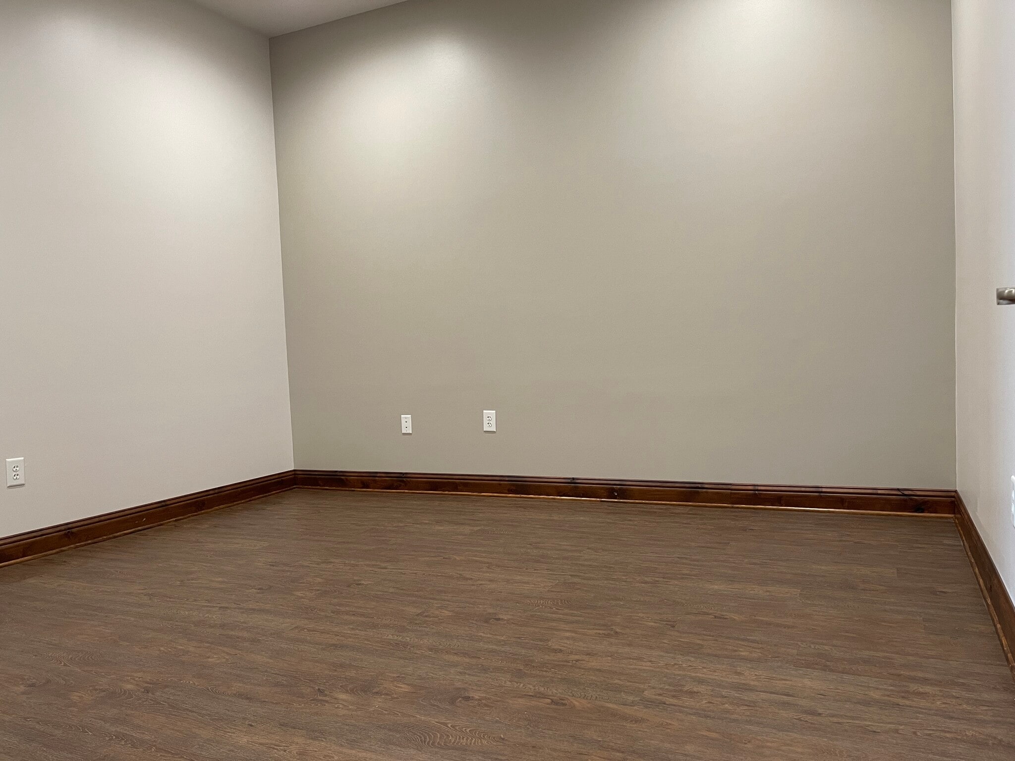 4645 Avon Ln, Frisco, TX for lease Interior Photo- Image 1 of 7