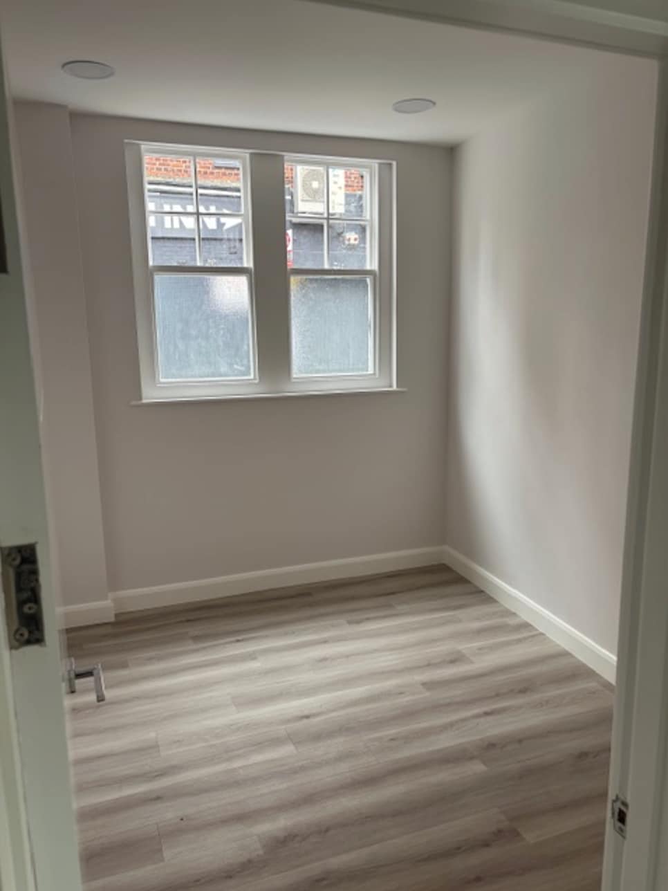 11 South Rd, Southall for lease Interior Photo- Image 1 of 4