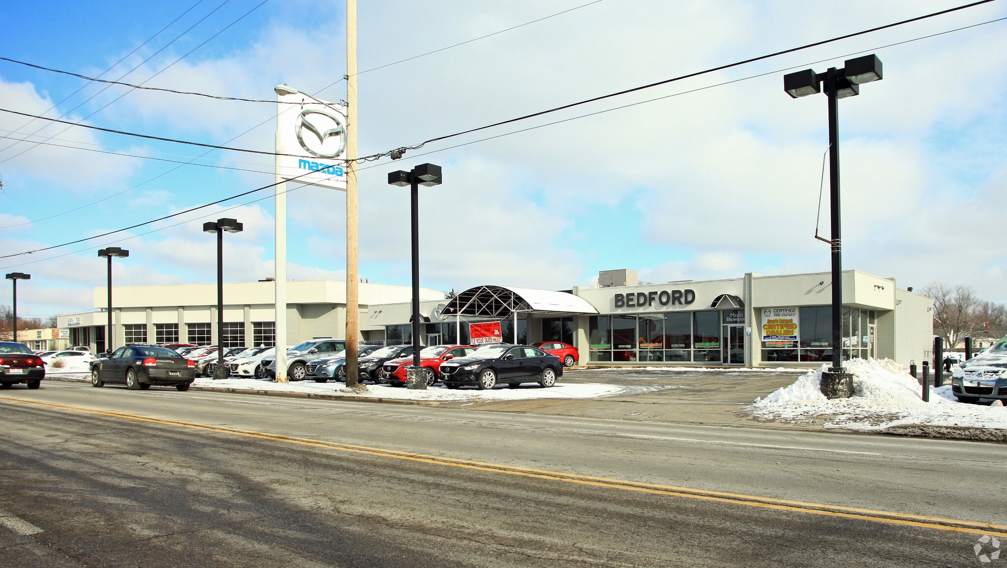 11 Broadway Ave, Bedford, OH à vendre Photo principale- Image 1 de 14