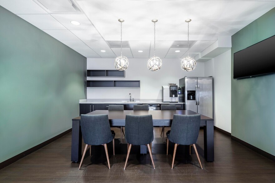 15 N Main St, West Hartford, CT à louer - Photo intérieure - Image 3 de 9