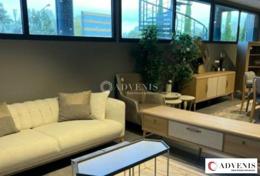 Retail in Bordeaux for lease - Interior Photo - Image 3 of 5