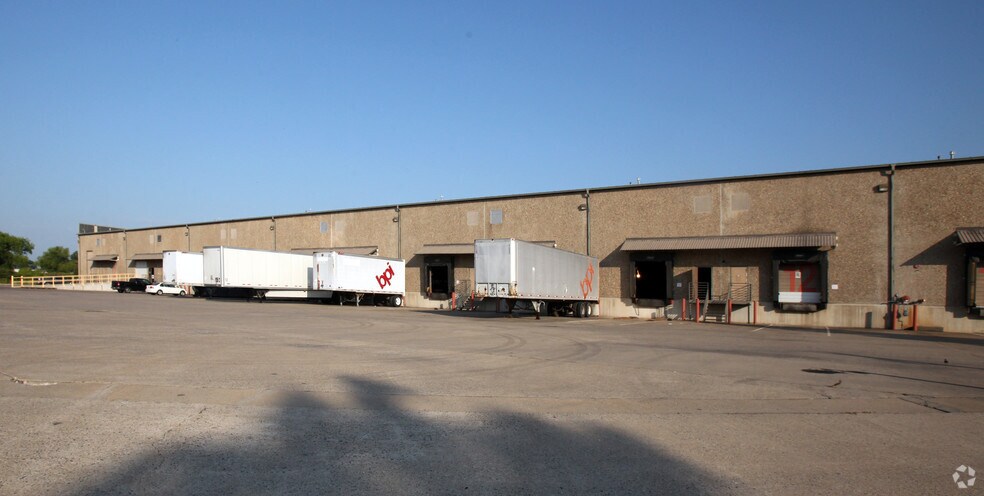 1316 North Hills Blvd, North Little Rock, AR à louer - Photo du bâtiment - Image 3 de 6