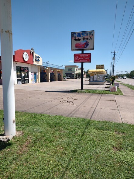 2922 FM 528 Rd, Webster, TX à vendre - Photo du bâtiment - Image 3 de 13