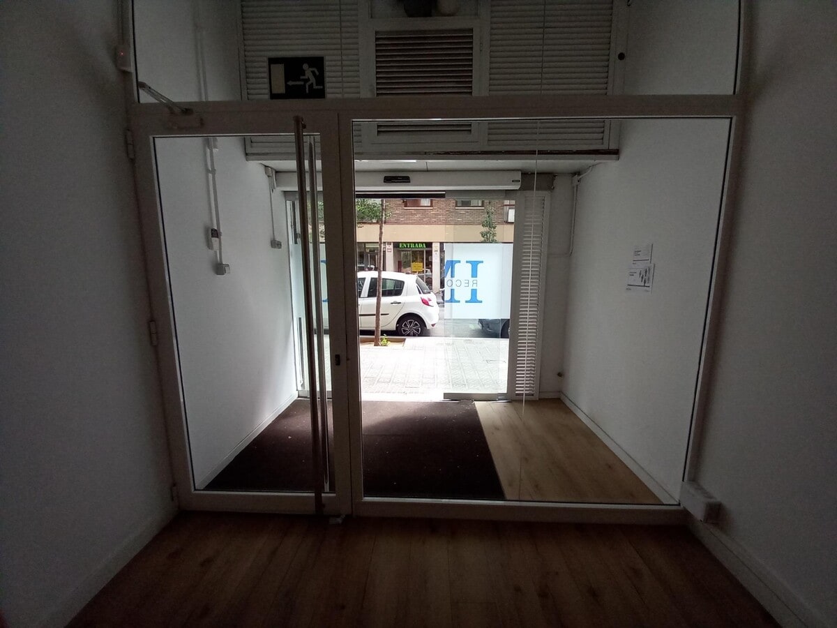 Barcelona, BAR 08014 - Unit - -  - Interior Photo - Image 1 of 15
